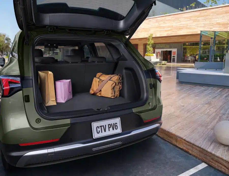 MY26_CaptivaPHEV_Cajuela