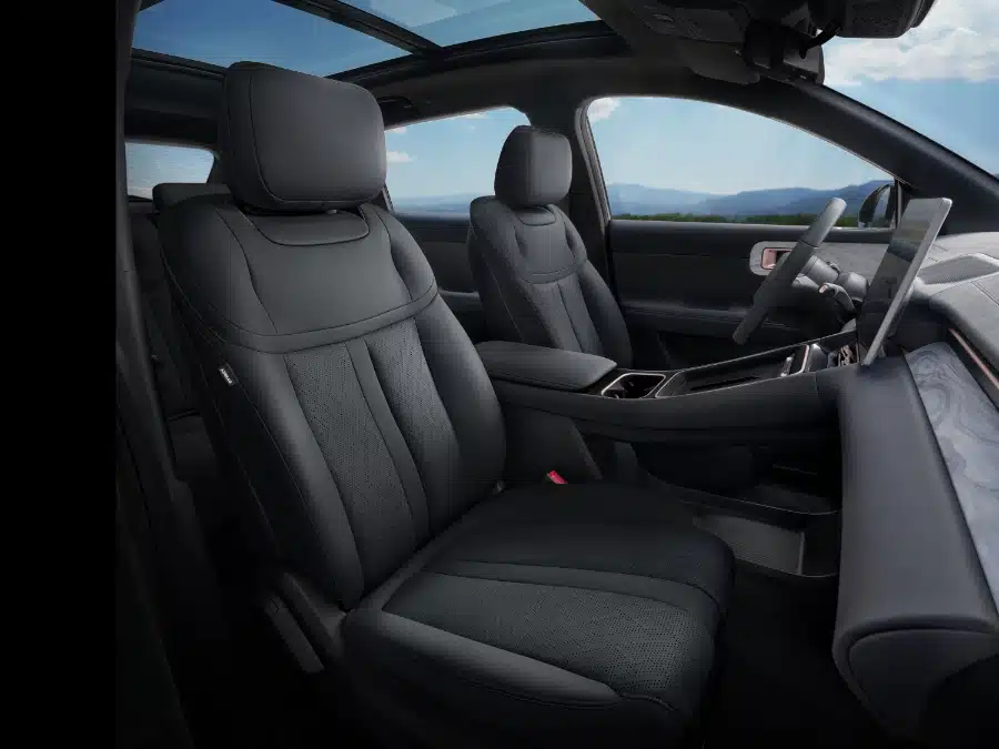 MY26_CaptivaPHEV_Interior negro 2